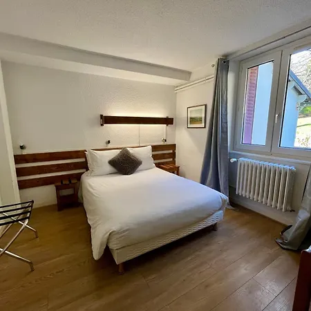 Hotel Restaurant Le Clos 2*