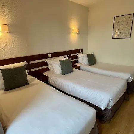 Отель Restaurant Le Clos 2*