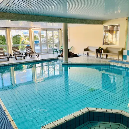 Restaurant Le Clos فندق 2*